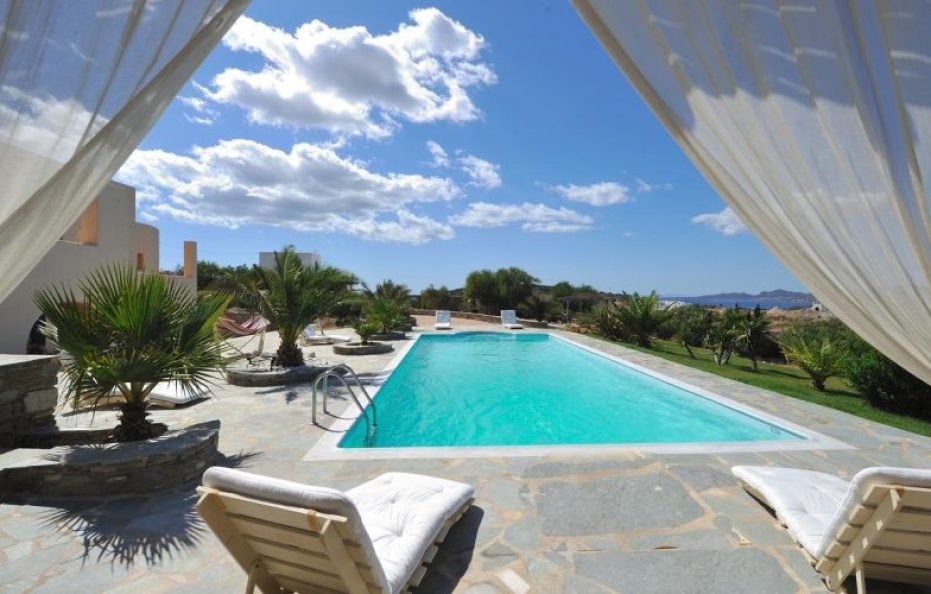 Parian Holiday Villas